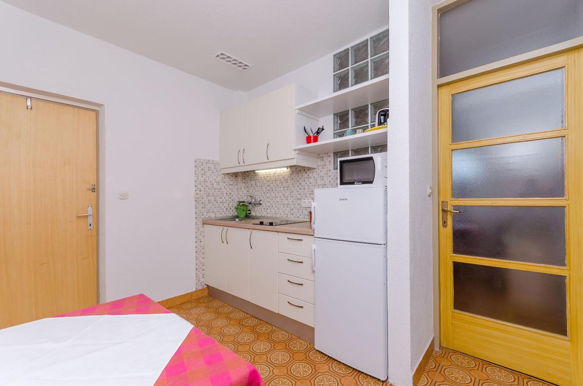Apartments And Rooms Darinka Vrboska Exterior foto